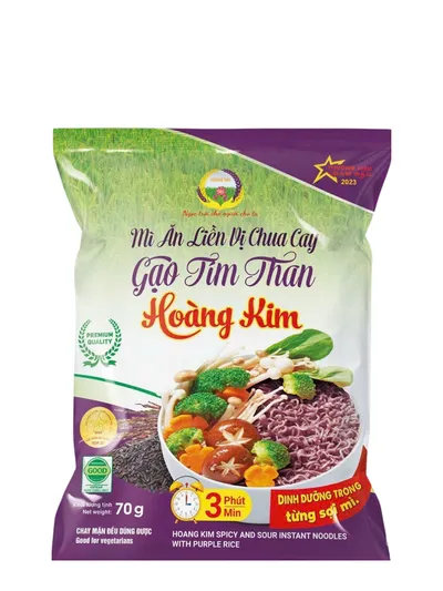 Gói mì ăn liền vị chua cay gạo tím than Hoàng Kim 70g
